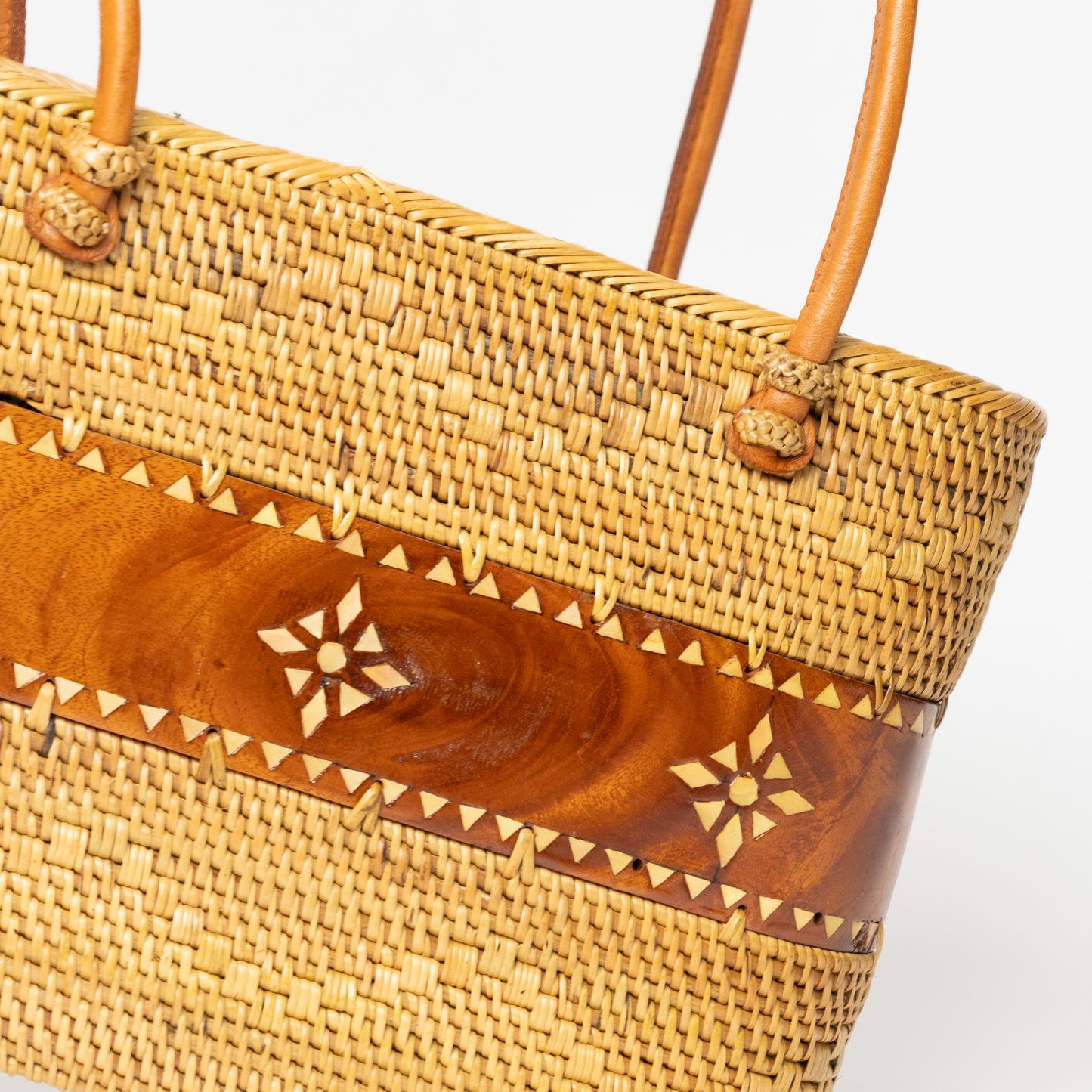 Pre-Order (Ships Oct 15) Ata Vine - Summer Tote with Star Shell Inlay