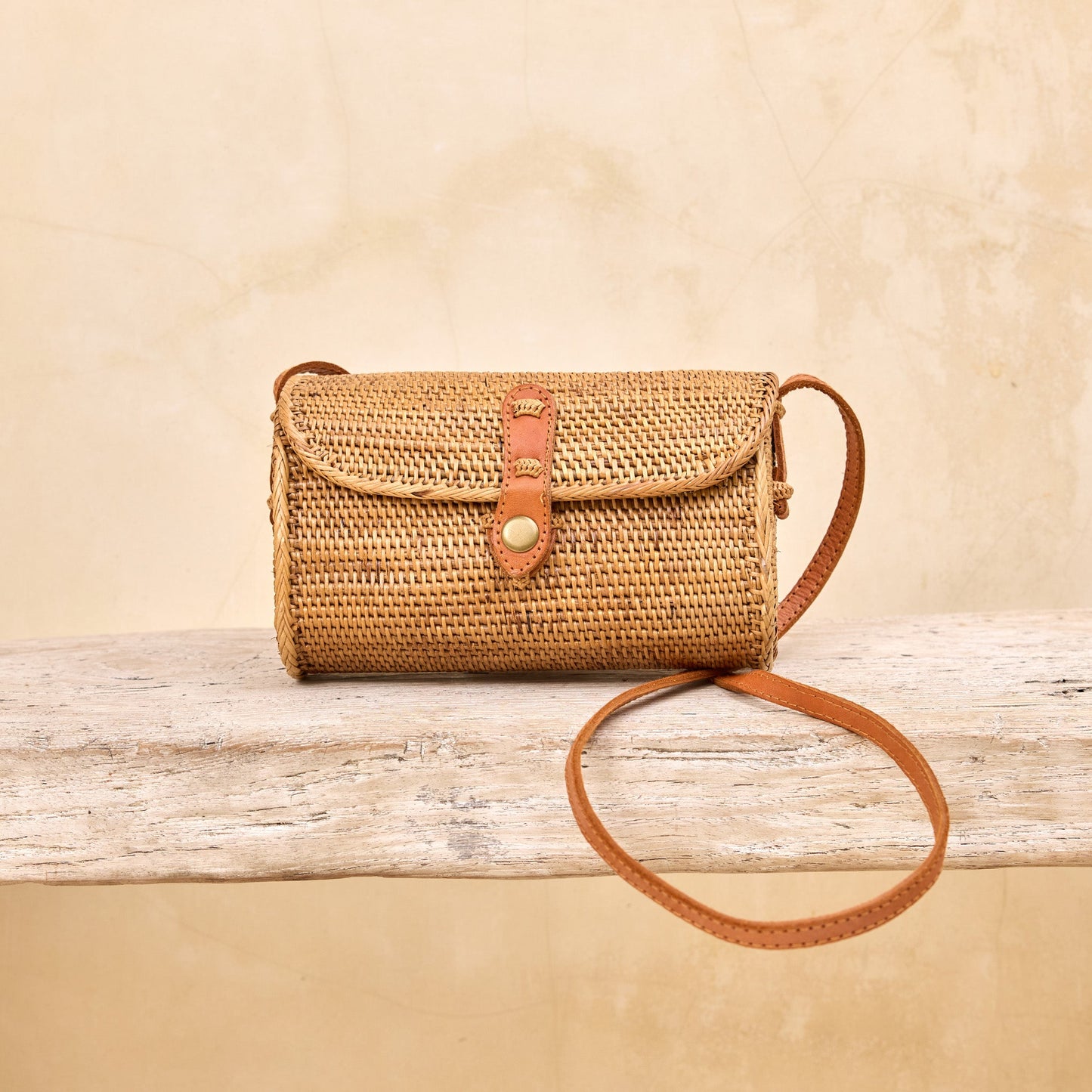 Pre-Order (Ships Sep 15) Ata Vine Small Summer Resort Crossbody Bag