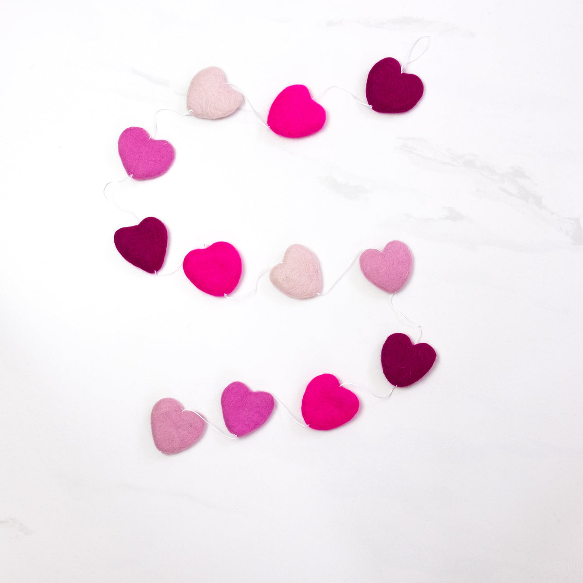 Garland - Wall Décor - Valentine's - Pink Hearts