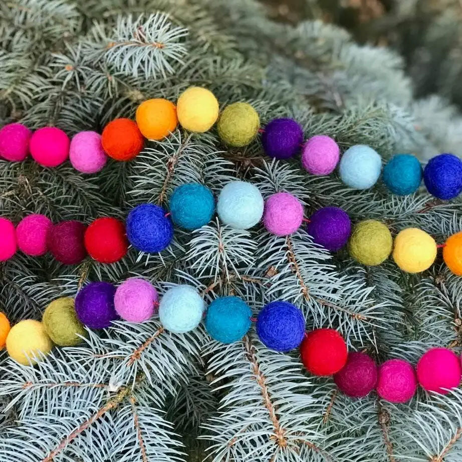 Garland - Wall Décor - Rainbow Ball