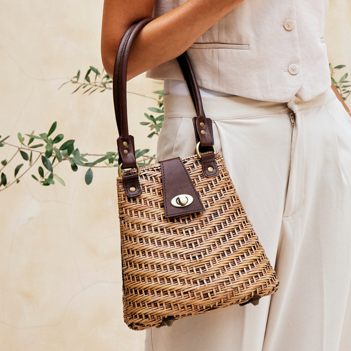 Pre-Order (Ships Oct 30) Rattan Summer Resort Handbag with Leather Elbow Strap