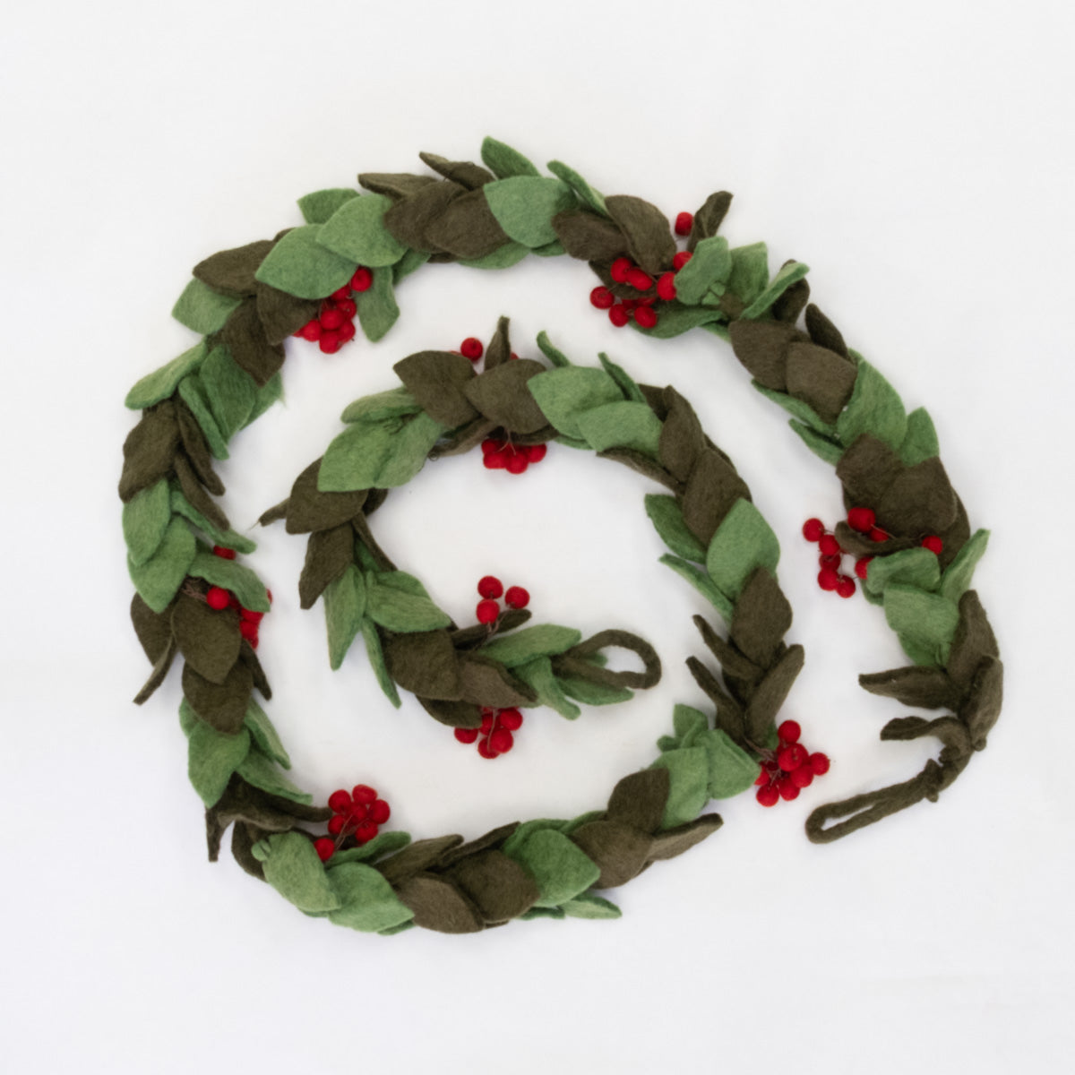 Garland - Christmas Decor - Mistletoe