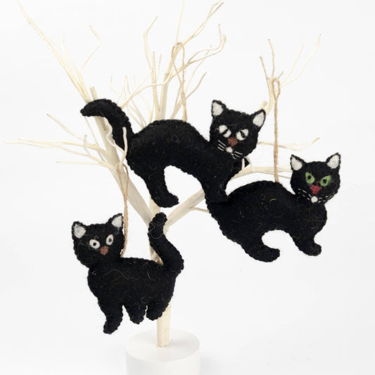 Ornament - Halloween Decor - Black Cats