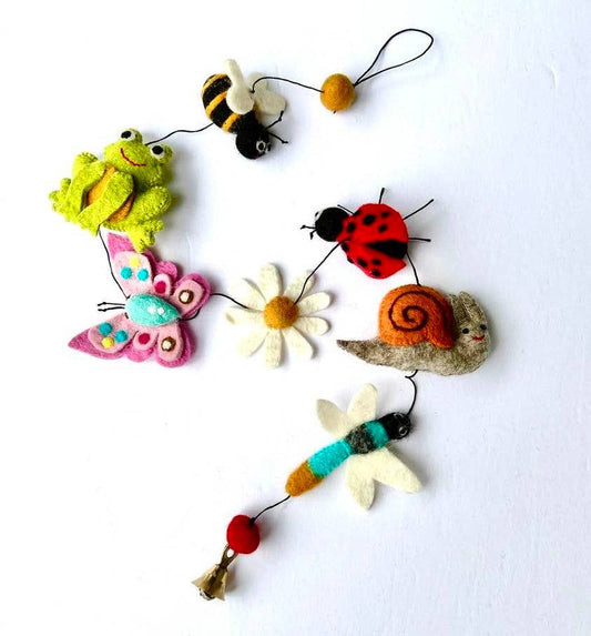 Garland - Wall Décor - Springtime Bug Buddies