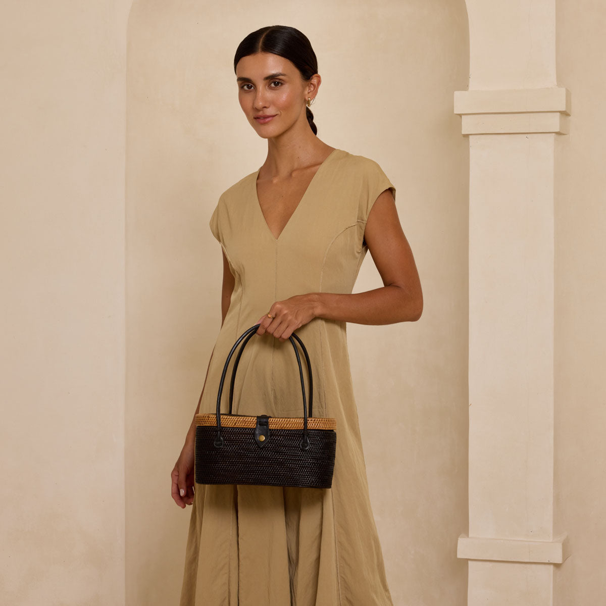 Ata Black with Natural Trim Oval Racetrack Resort Handbag