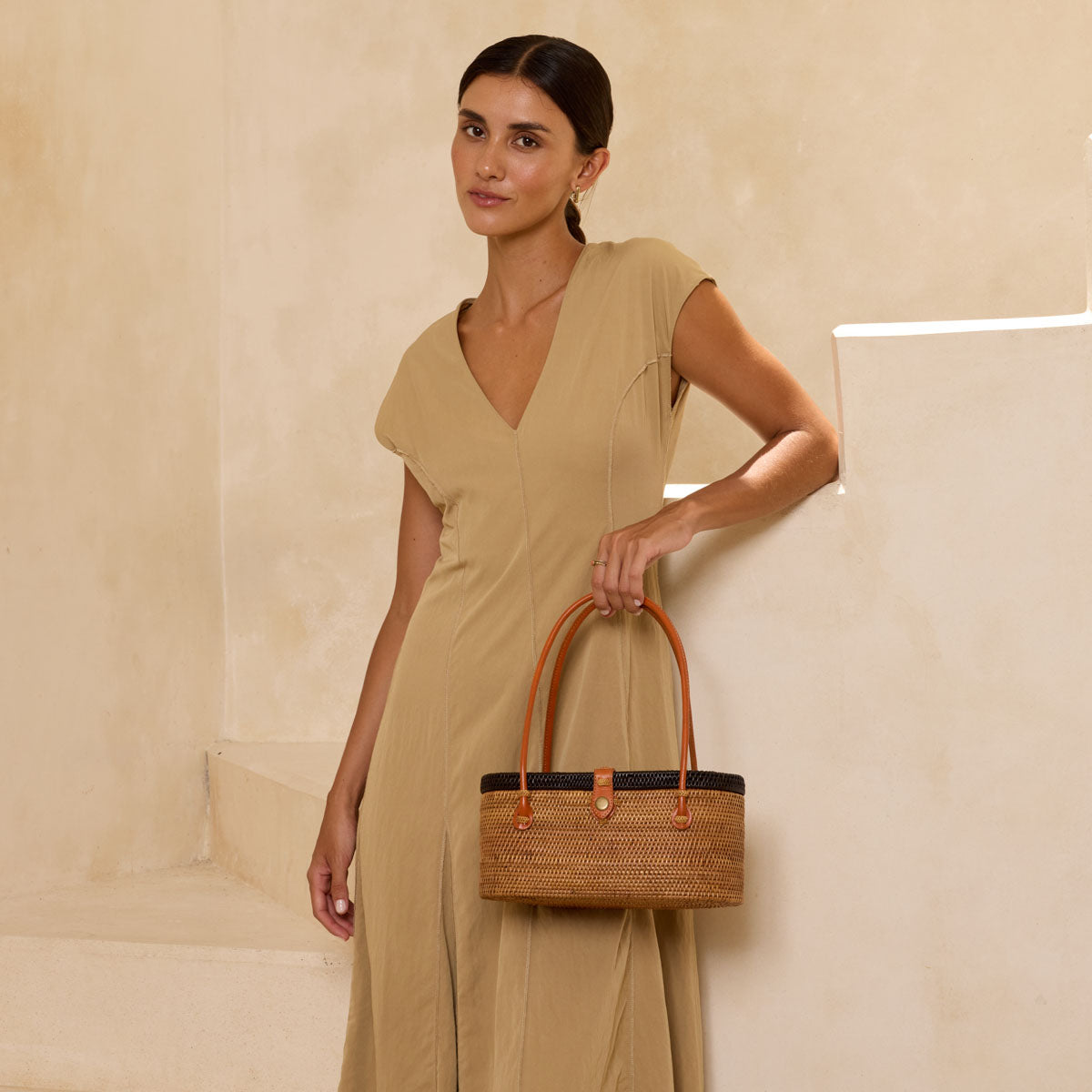 Ata Natural with Black Trim Oval Racetrack Summer Handbag