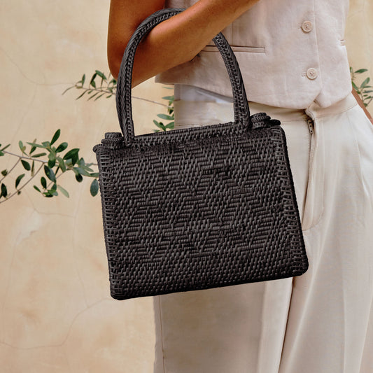 Ata Vine Handbag - Summer Resort Black