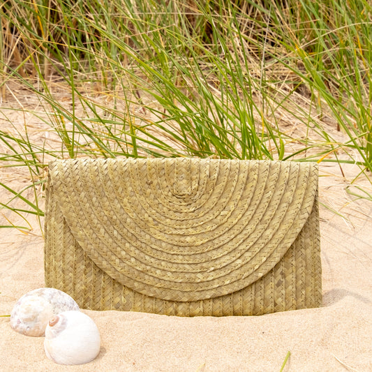 Straw Summer Resort Clutch Solid Natural