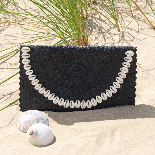 Straw Summer Resort Clutch - Black with Cowrie Shell Trim