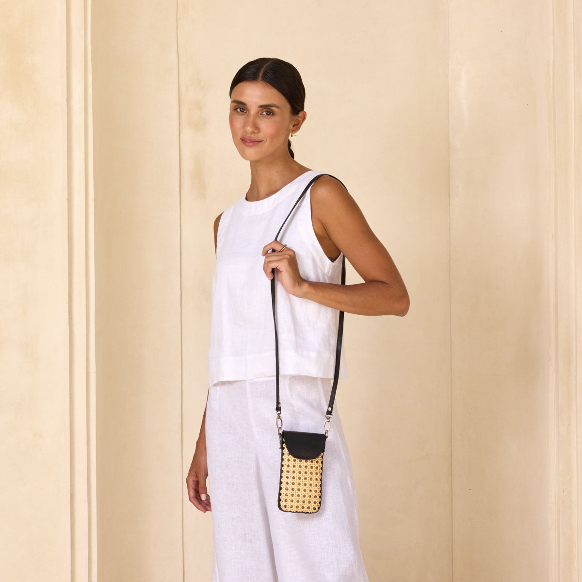 Rattan Cane Cell Phone Summer Resort Crossbody Bag