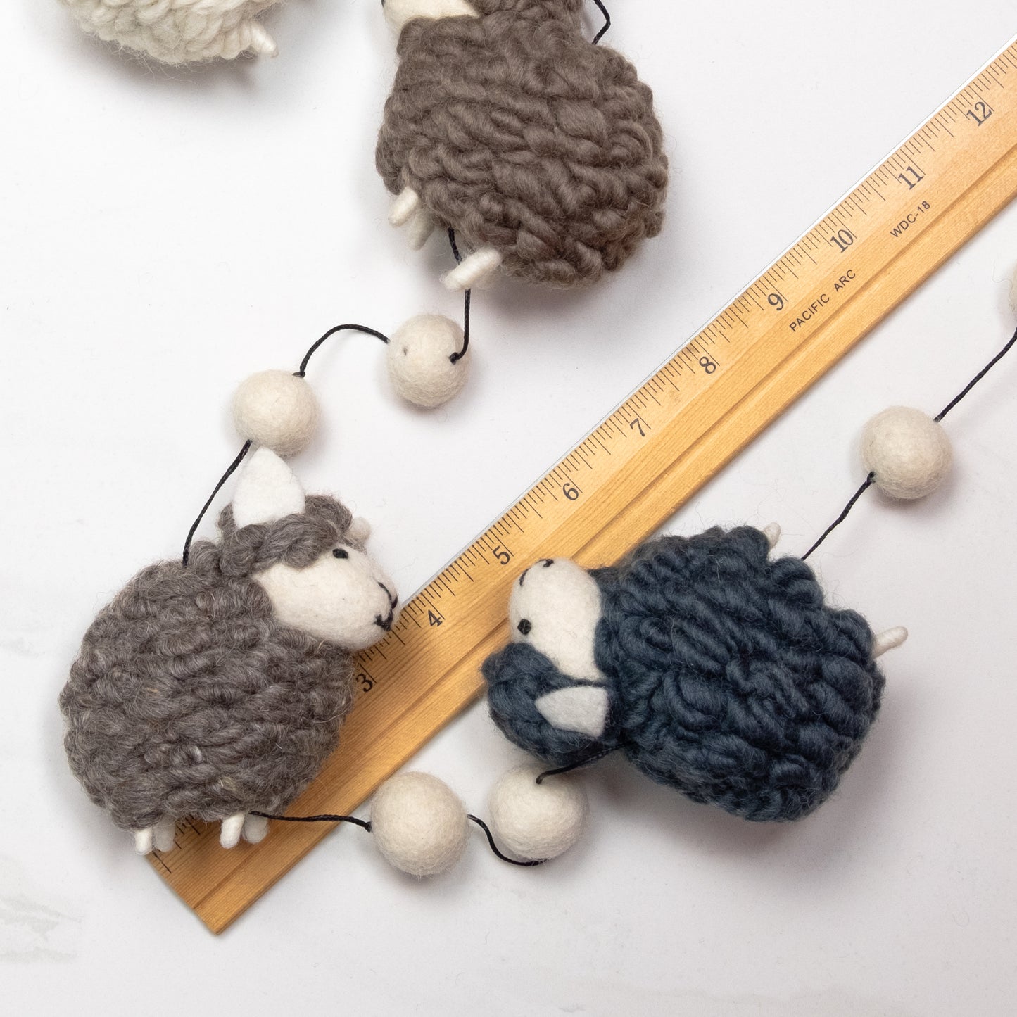 Garland - Wall Décor - Natural Sheep