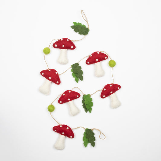 Garland - Wall Décor - Red Spotted Mushroom