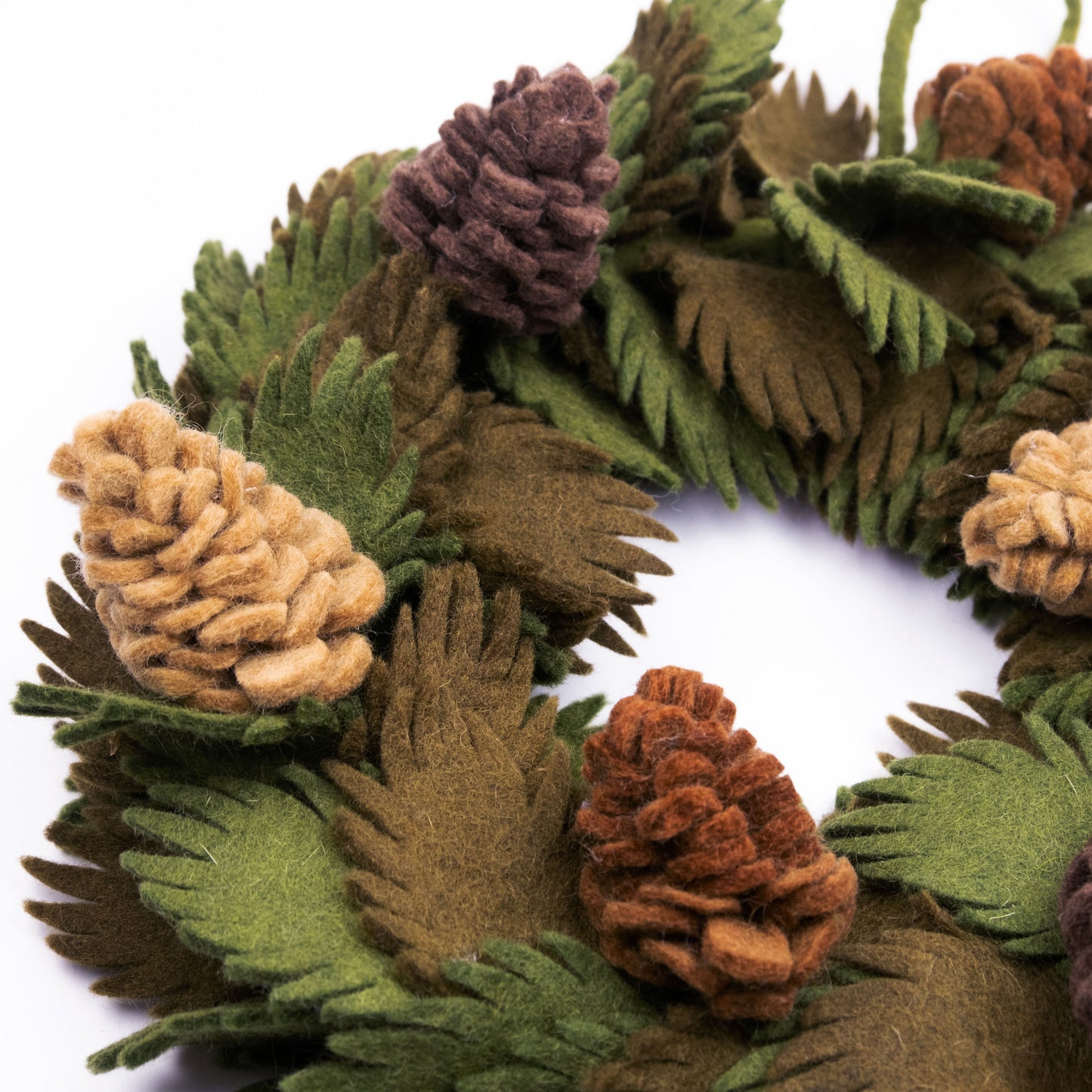 Christmas Decor - Wreath Pinecone - NEW!